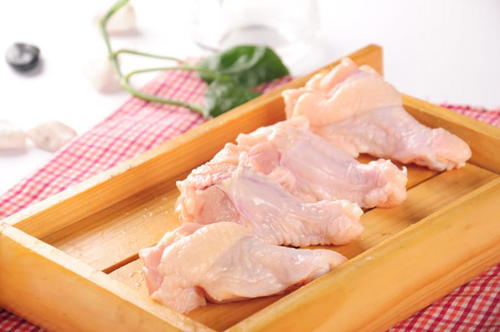 鸡肉市场需求旺盛，家禽屠宰生产线推动产业优化升级
